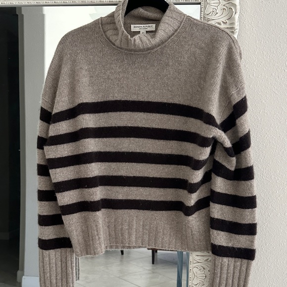 Banana Republic Sweaters - 100% Cashmere Banana Republic Brown Striped Sweater